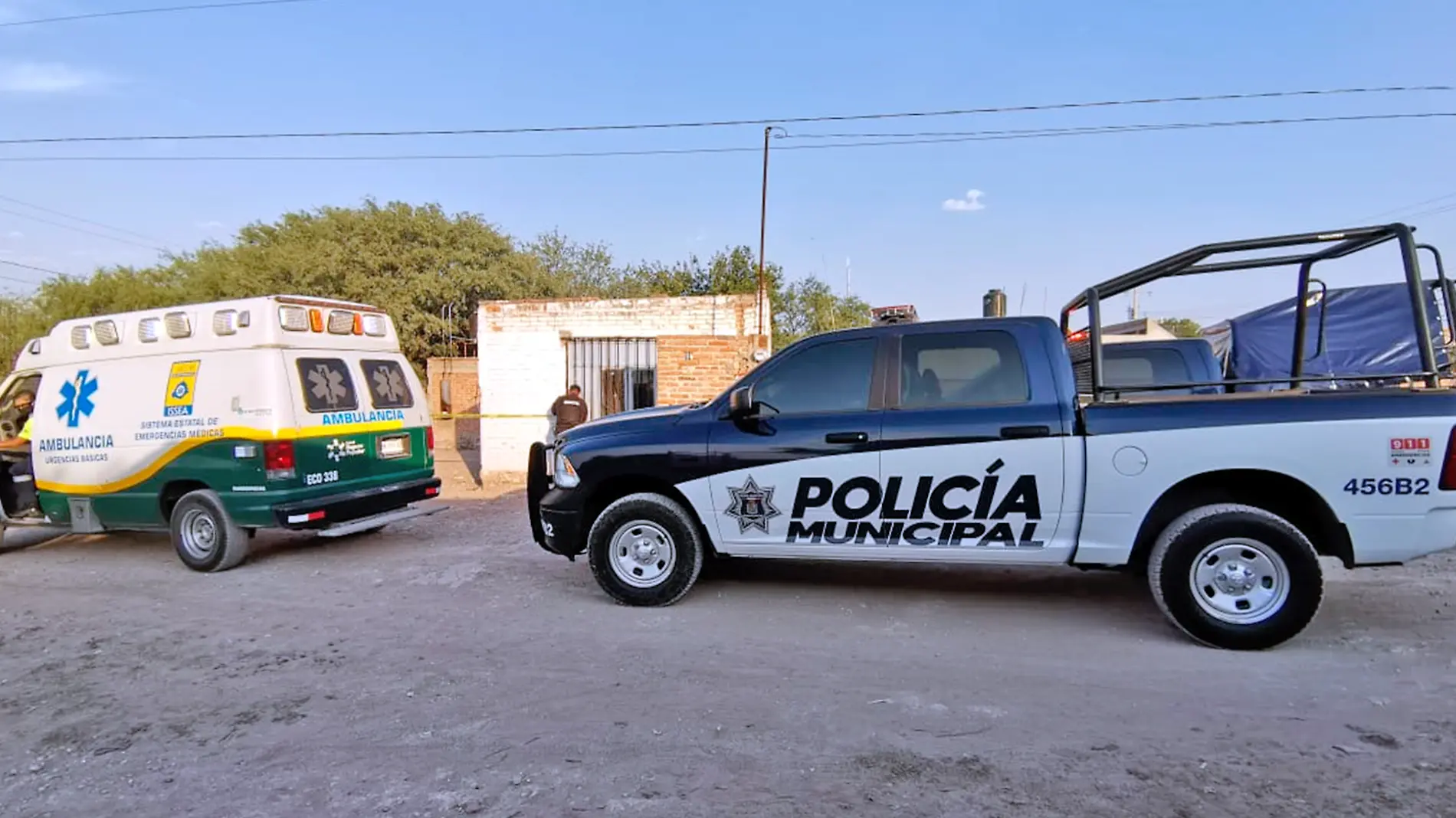 patrulla y ambulancia